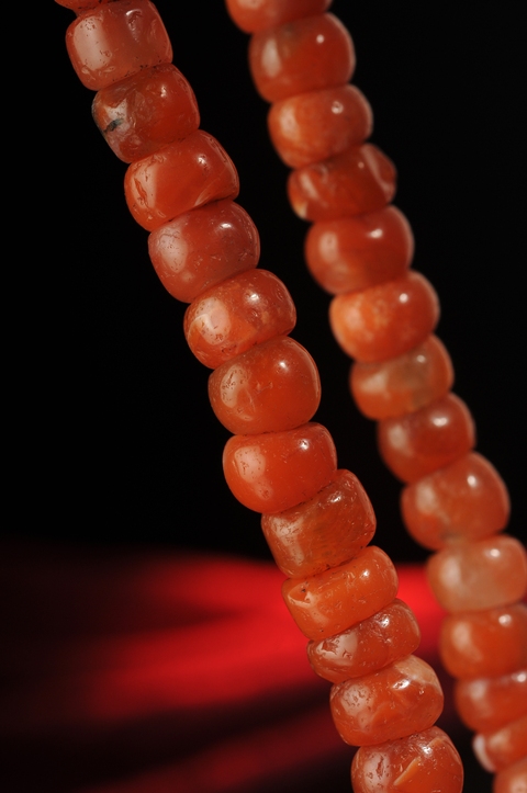 古玩玉器天然保山南紅手捻拍賣，當前價格2600元