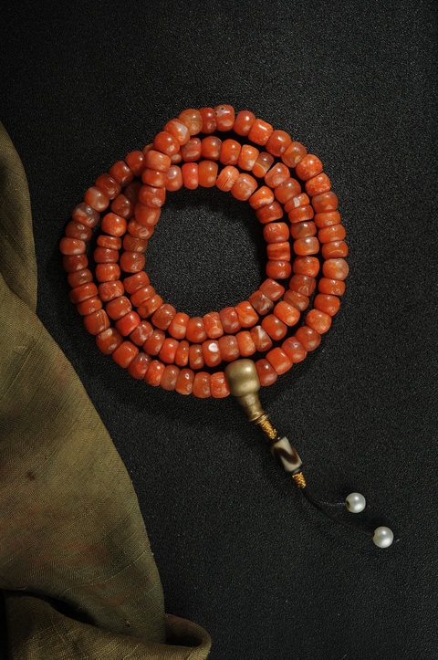 古玩玉器天然保山南紅手捻拍賣，當前價格2600元