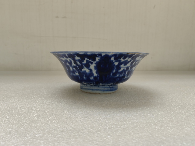 古玩陶瓷青花纏枝花卉紋撇口碗拍賣,當(dāng)前價格450元