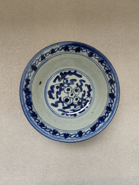 古玩陶瓷青花纏枝花卉紋撇口碗拍賣,當(dāng)前價格450元