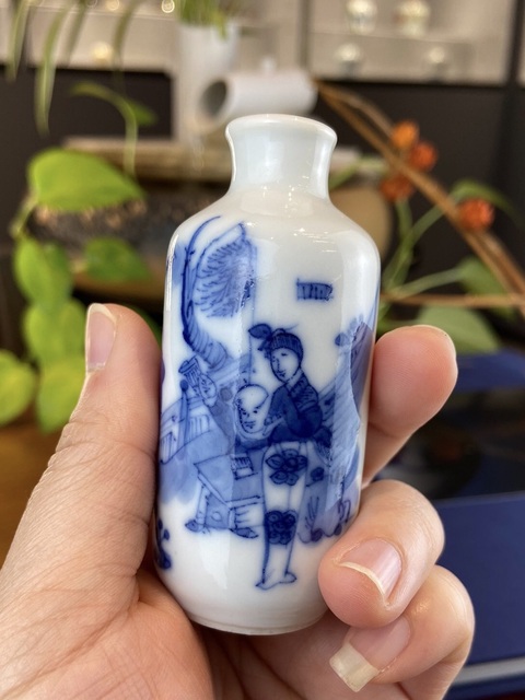 古玩陶瓷三娘教子圖青花鼻煙壺拍賣,當前價格2688元