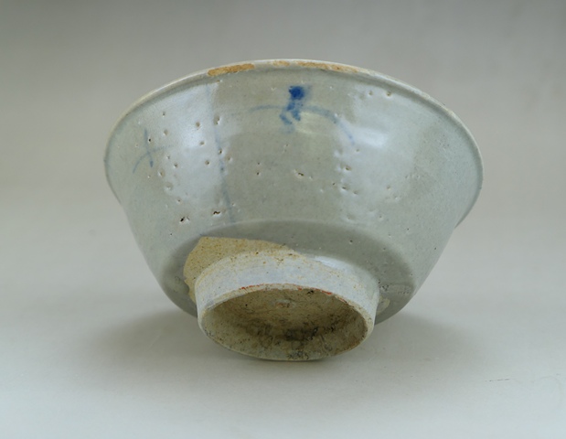 古玩陶瓷明代.龍泉窯青瓷青花碗拍賣,當前價格1元