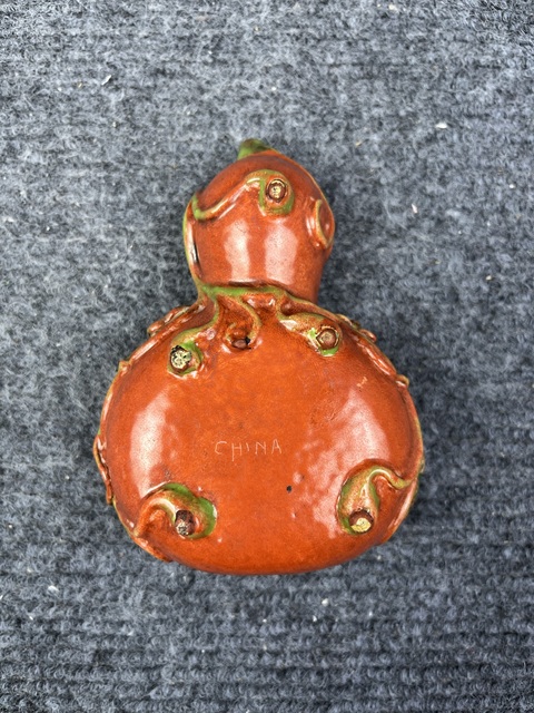 古玩陶瓷內(nèi)松石綠釉外**紅葫蘆型水盂拍賣,當(dāng)前價(jià)格2988元