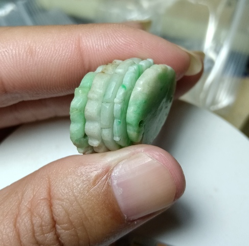 古玩玉器清代天然翡翠花片拍賣,當(dāng)前價(jià)格580元