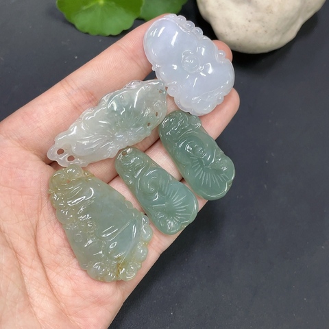古玩玉器132天然翡翠掛墜一組五件一手走拍賣,當前價格460元