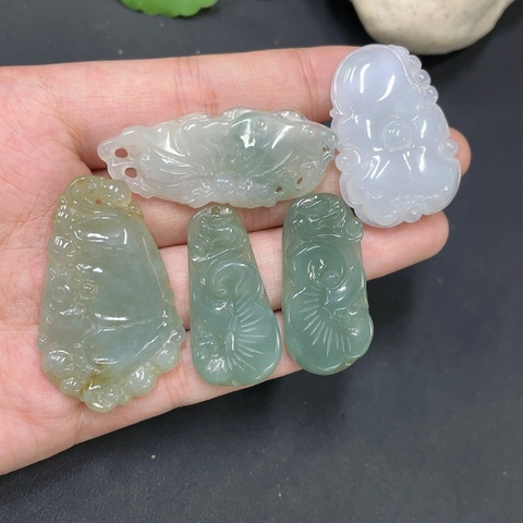 古玩玉器132天然翡翠掛墜一組五件一手走拍賣,當前價格460元