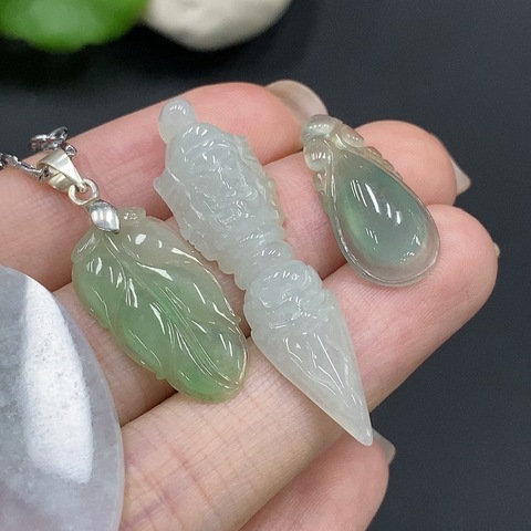 古玩玉器139天然翡翠掛件一組四件一手走拍賣,當前價格460元