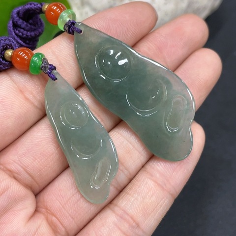 古玩玉器141天然翡翠掛件一對一手走拍賣,當前價格270元