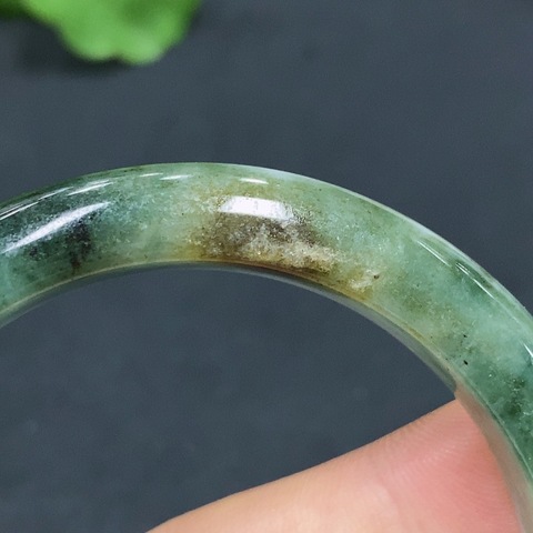 古玩玉器精品天然翡翠手鐲圈口 54.6 mm總重50.036g拍賣,當(dāng)前價(jià)格598元