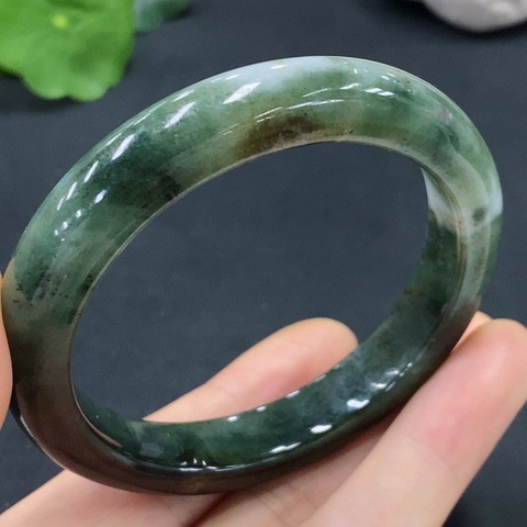 古玩玉器精品天然翡翠手鐲圈口 54.6 mm總重50.036g拍賣,當(dāng)前價(jià)格598元