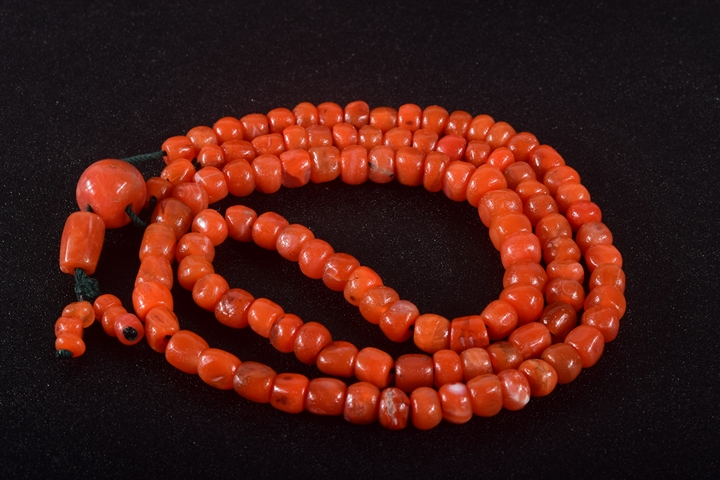 古玩玉器天然“南紅瑪瑙”珠串拍賣,當前價格2530元