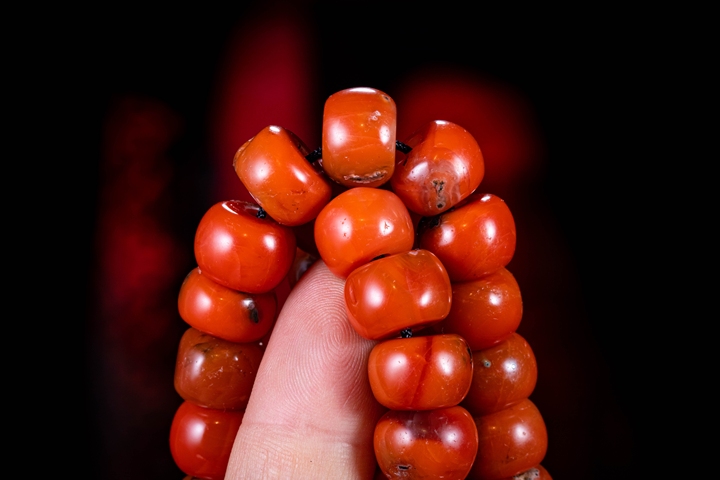 古玩玉器大尺寸天然南紅瑪瑙珠串珍品拍賣，當前價格14600元