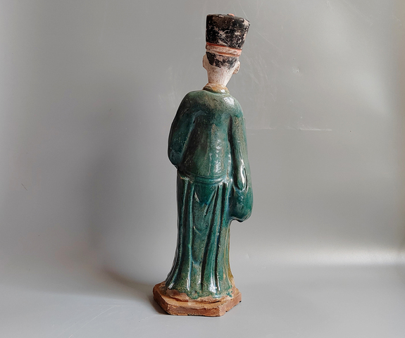 古玩陶瓷明代三彩高冠人物俑36.5厘米拍賣，當前價格5780元