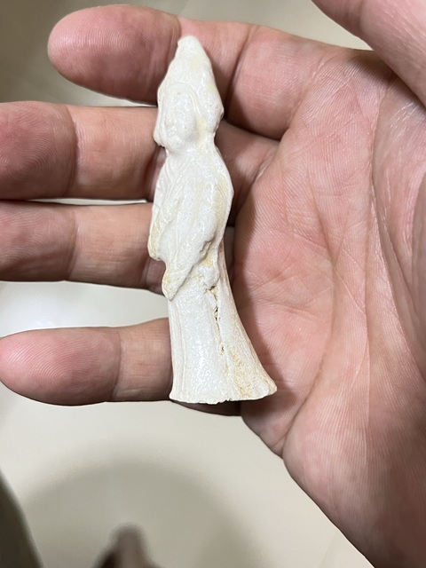 古玩陶瓷宋金?當陽峪窯白釉人物瓷塑拍賣，當前價格2500元