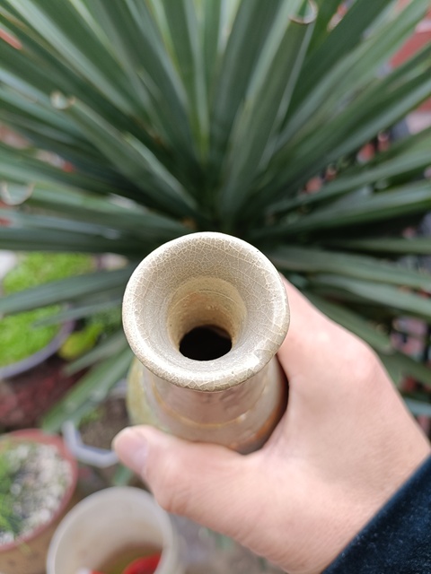 古玩陶瓷館藏級南宋龍泉青瓷黃釉膽式瓶（精品）拍賣，當前價格1980元