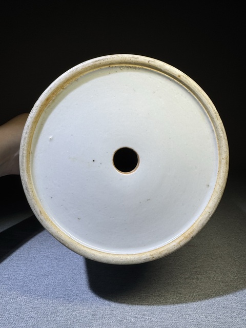 古玩陶瓷清代中晚期青花人物山水花卉紋大花盆清代花盆拍賣，當前價格8500元