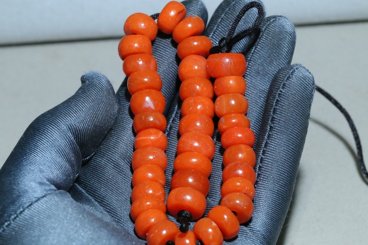 古玩玉器天然保山南紅瑪瑙珠串拍賣,當前價格1580元
