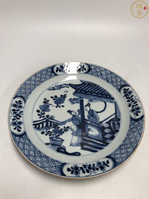古玩陶瓷康熙翠毛藍青花庭院二喬紋大盤拍賣,當前價格3999元