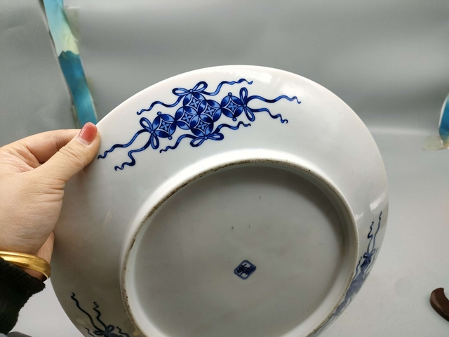 古玩陶瓷青花加彩盤拍賣,當(dāng)前價(jià)格450元