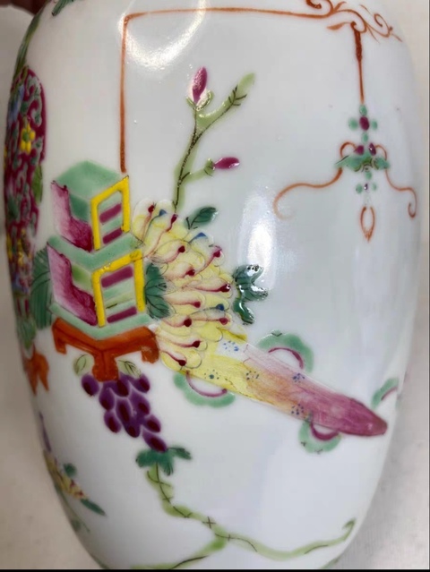 古玩陶瓷清晚期粉彩博古圖撇口瓶拍賣，當前價格1180元