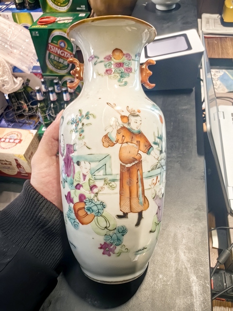 古玩陶瓷五子奪魁粉彩人物故事瓶拍賣，當前價格3300元