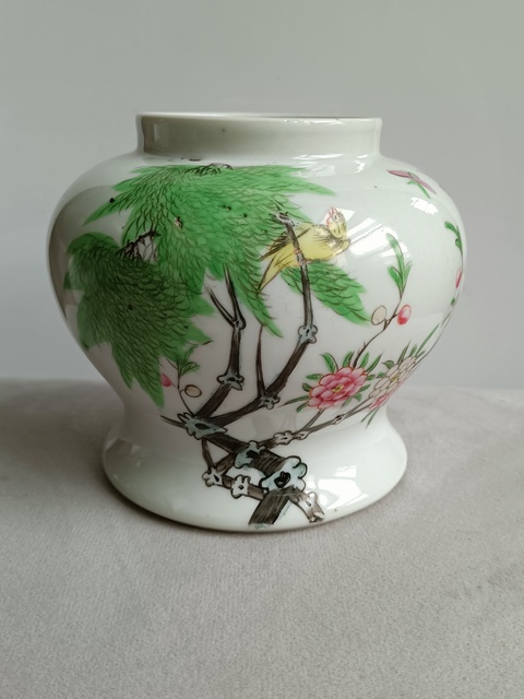 古玩陶瓷粉彩花鳥(niǎo)紋罐拍賣,當(dāng)前價(jià)格420元