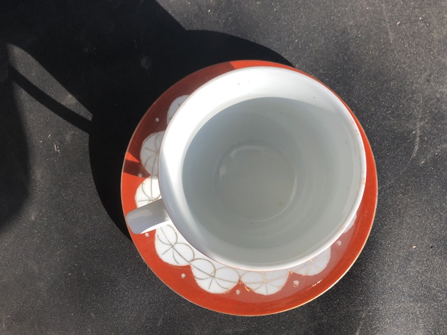 古玩陶瓷珊hu紅描金花卉紋杯碟拍賣,當前價格0元