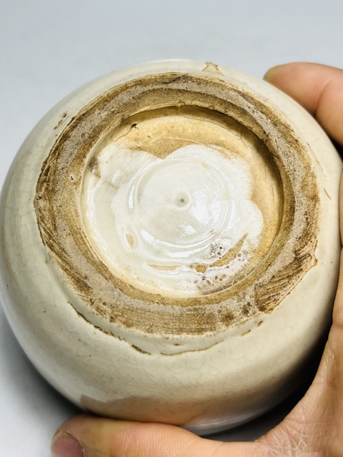 古玩陶瓷磁州窯青花花卉紋煙絲蓋盒拍賣,當前價格0元