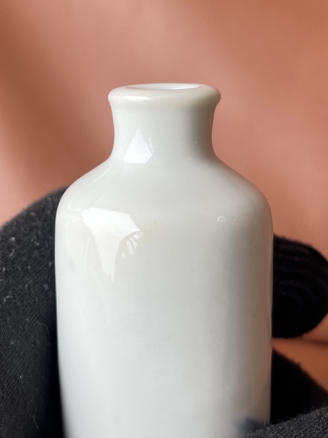 古玩陶瓷青花人物紋鼻煙壺拍賣,當前價格2888元