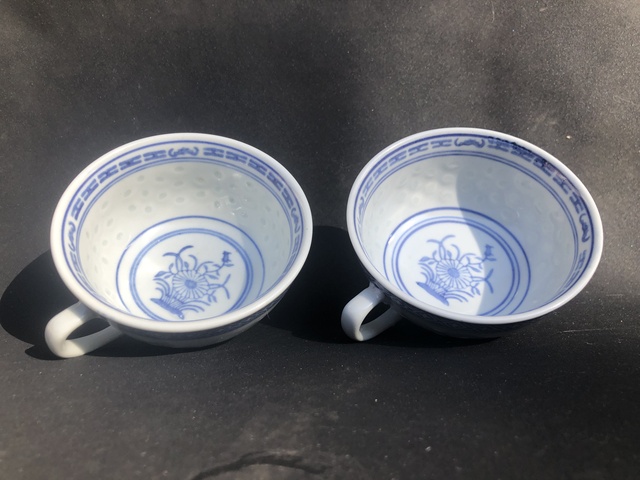 古玩陶瓷青花花卉紋玲瓏瓷杯一對拍賣,當前價格0元