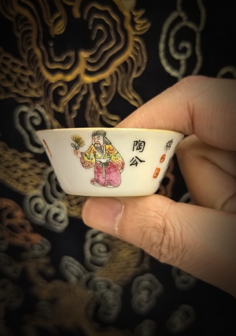 古玩陶瓷道光粉彩無(wú)雙譜人物小馬蹄杯拍賣，當(dāng)前價(jià)格8888元