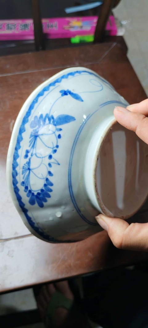 古玩陶瓷晚清 青花花卉紋貢碗(地方窯)拍賣,當前價格100元