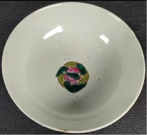 古玩陶瓷花卉紋粉彩碗拍賣,當前價格598元