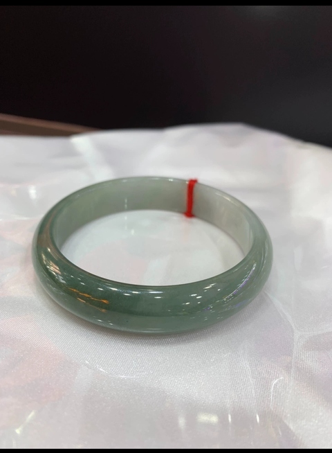 古玩玉器翡翠A貨半山水手鐲拍賣,當前價格6900元