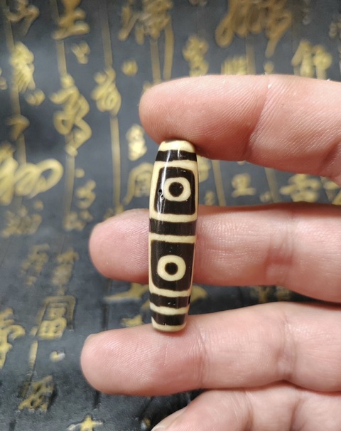 古玩玉器清末四眼珠拍賣,當前價格999元