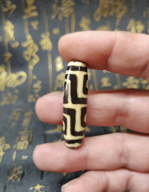 古玩玉器清末四眼珠拍賣,當前價格999元