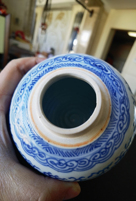 古玩陶瓷青花淡描花卉紋蓋罐拍賣(mài)，當(dāng)前價(jià)格3280元