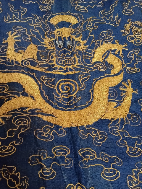 古玩雜項龍袍拍賣,當前價格16800元