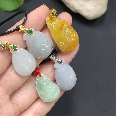 古玩玉器146天然翡翠掛墜一組5件一手走拍賣,當前價格330元