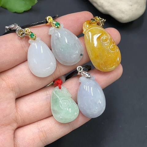 古玩玉器146天然翡翠掛墜一組5件一手走拍賣,當前價格330元