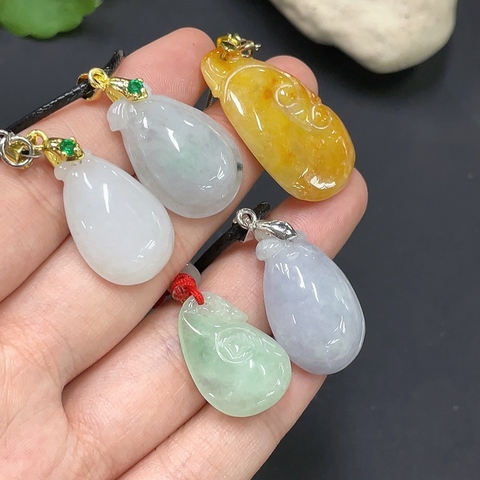 古玩玉器146天然翡翠掛墜一組5件一手走拍賣,當前價格330元