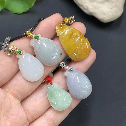 古玩玉器146天然翡翠掛墜一組5件一手走拍賣,當前價格330元