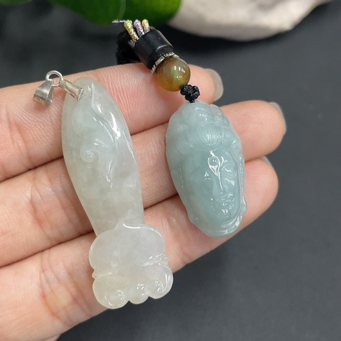 古玩玉器150天然翡翠掛墜兩件一手走拍賣,當前價格198元