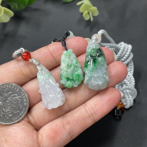 古玩玉器精品天然翡翠掛墜一組3件拍賣,當(dāng)前價(jià)格1880元