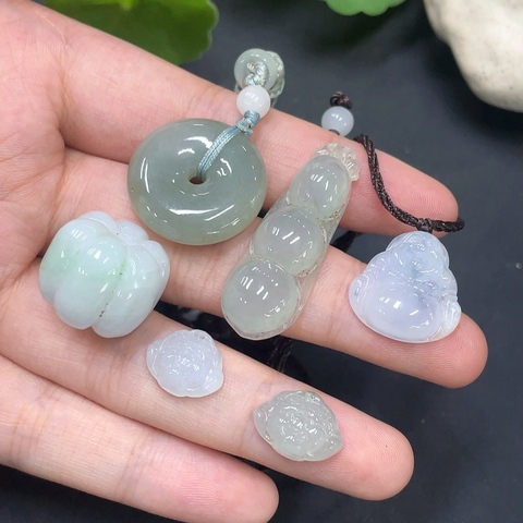 古玩玉器154天然翡翠掛墜一組6件一手走拍賣，當前價格330元