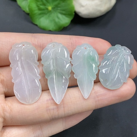 古玩玉器155天然翡翠雕刻葉型掛墜一組4件一手走拍賣,當前價格450元