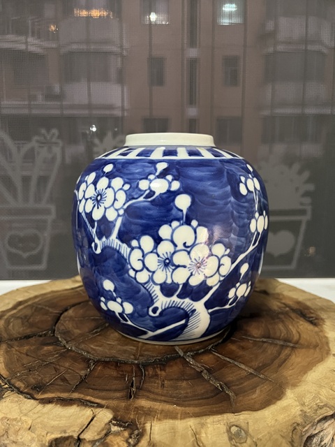 古玩陶瓷青花冰梅圖蓋罐拍賣，當前價格888元
