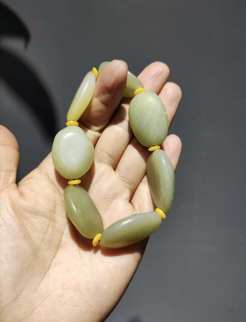 古玩玉器新彊和田玉籽料手串拍賣,當前價格598元