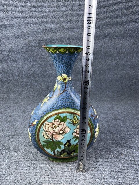 古玩雜項景泰藍(lán)花瓶拍賣,當(dāng)前價格2888元