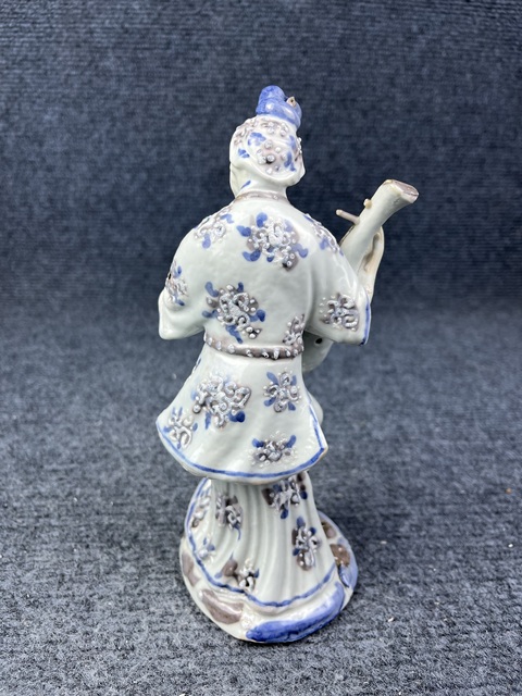 古玩陶瓷青花釉里紅堆白花卉紋琵琶侍女塑像拍賣,當前價格2388元